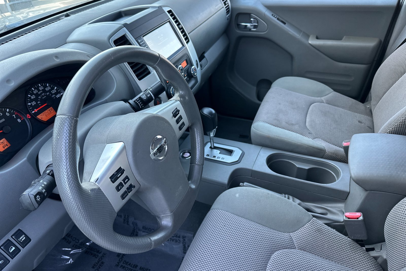 Used 2021 Nissan Frontier SV w/ Midnight Edition Floor Mats image 10