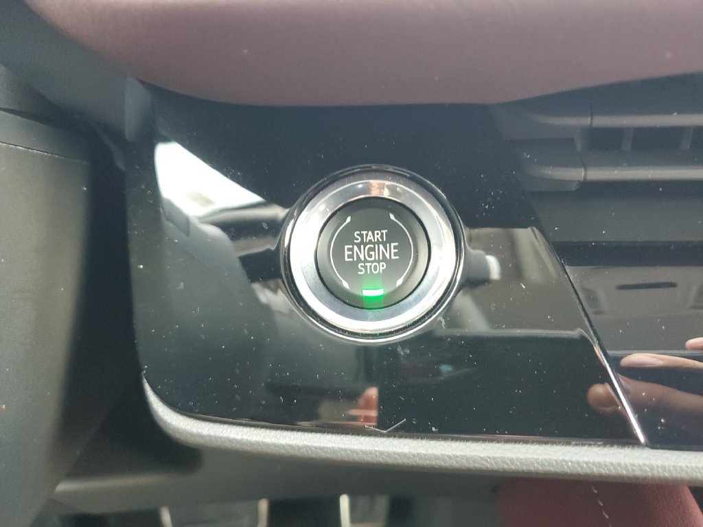 Used 2025 Buick Envision Sport Touring AWD/4WD image 25