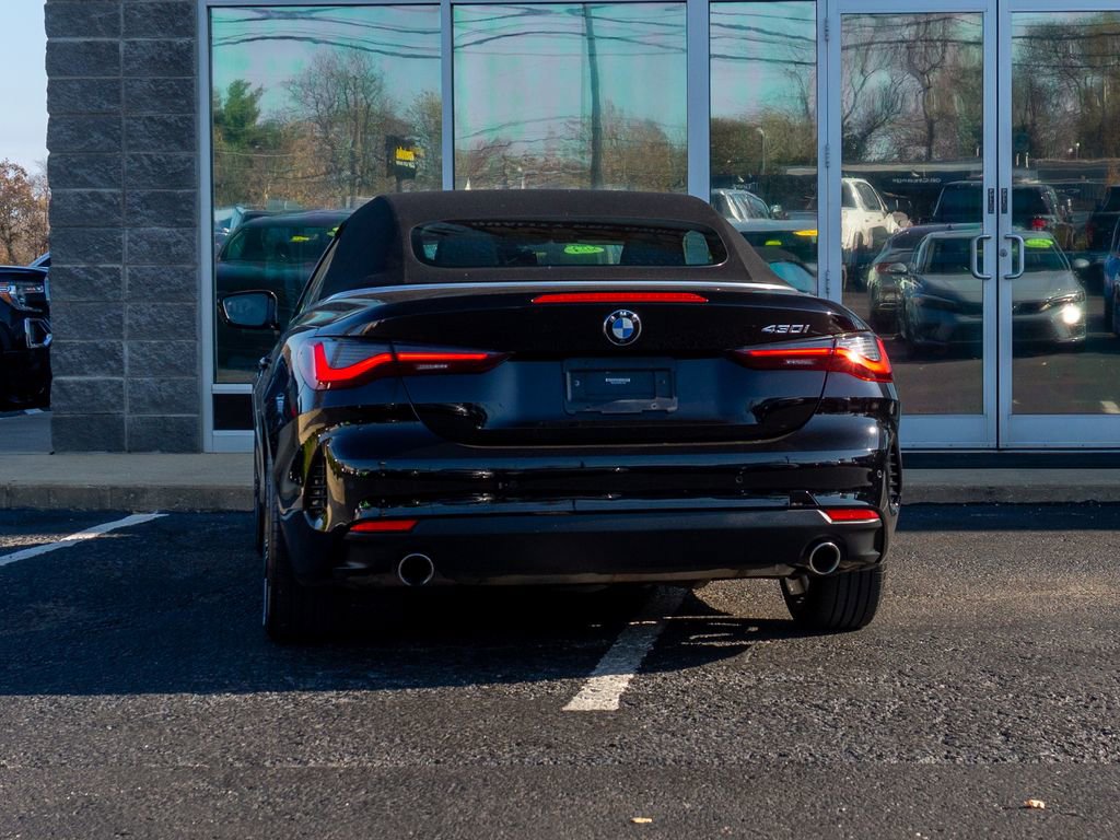 Used 2021 BMW 430i Convertible image 7