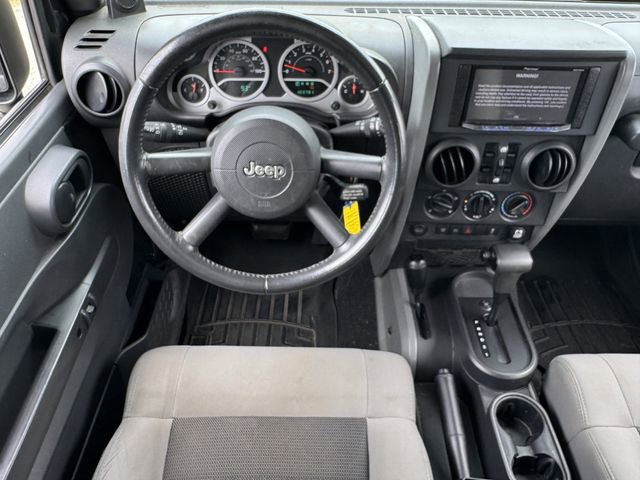 Used 2010 Jeep Wrangler Unlimited Rubicon w/ Trailer Tow Group AWD/4WD image 10