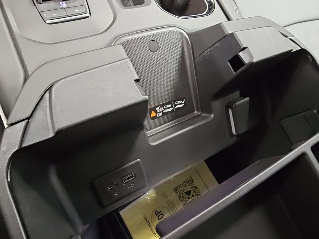 Used 2024 GMC Sierra 1500 AT4X image 22