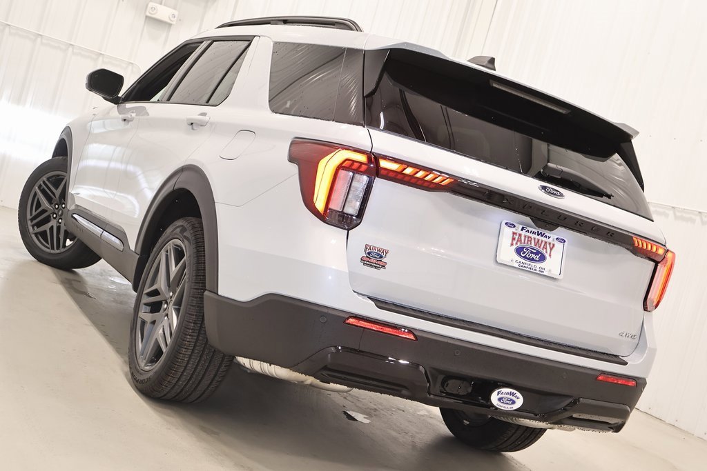New 2026 Ford Explorer ST-Line image 35