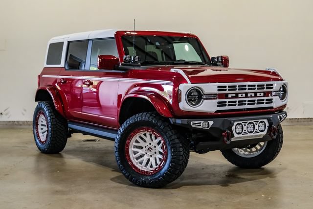 Used 2025 Ford Bronco Heritage Edition AWD/4WD image 6