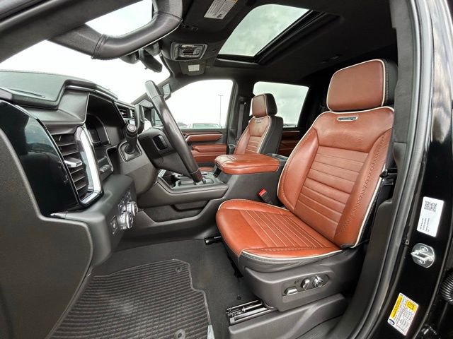 Used 2024 GMC Sierra 3500 Denali Ultimate AWD/4WD image 33