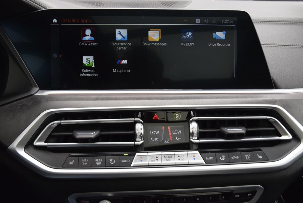 Used 2022 BMW X5 xDrive40i w/ Parking Assistance Package AWD/4WD image 31
