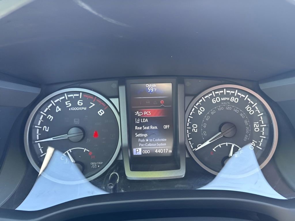 Used 2023 Toyota Tacoma TRD Off-Road image 12
