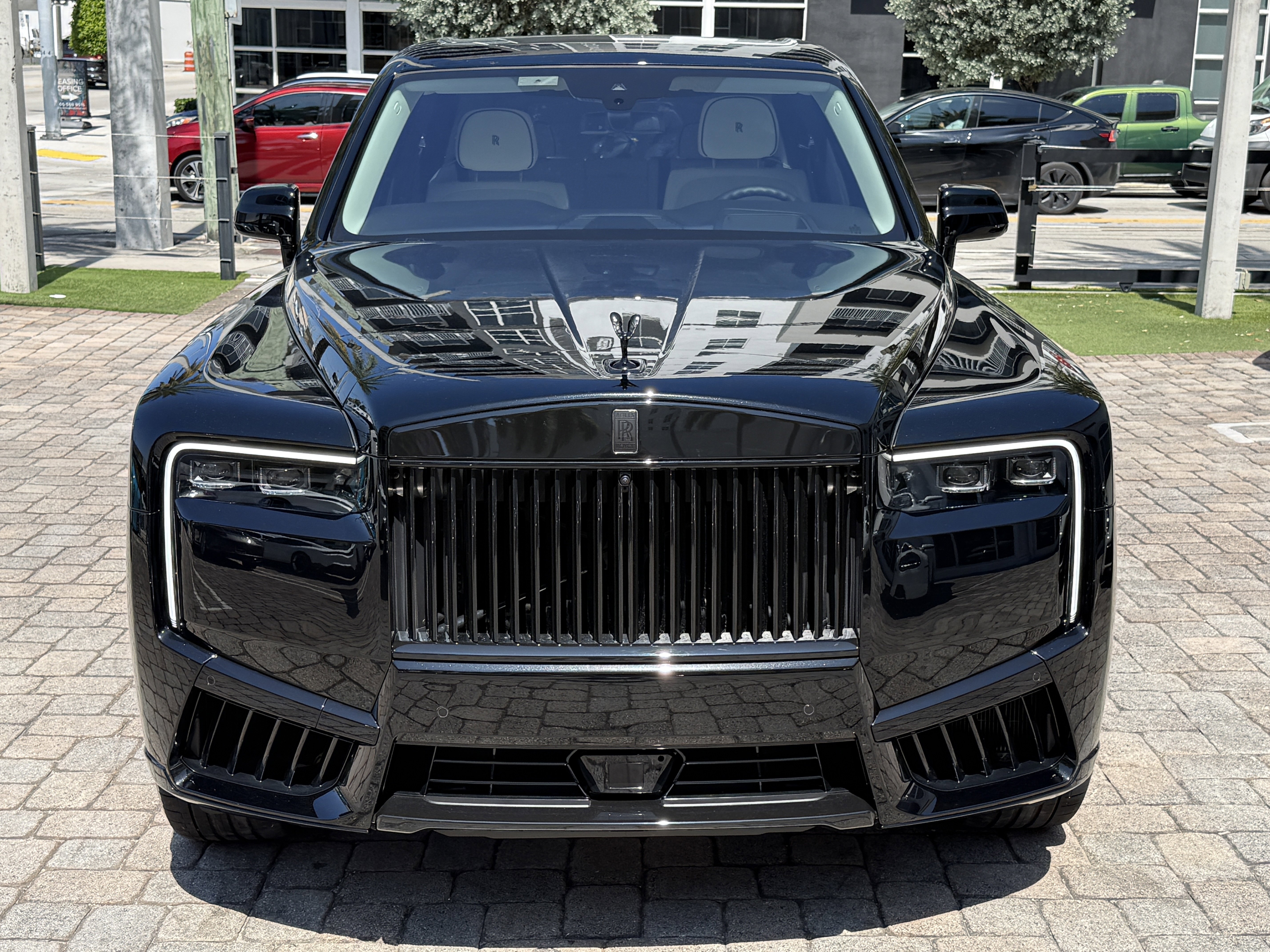 Used 2026 Rolls-Royce Cullinan AWD/4WD image 3