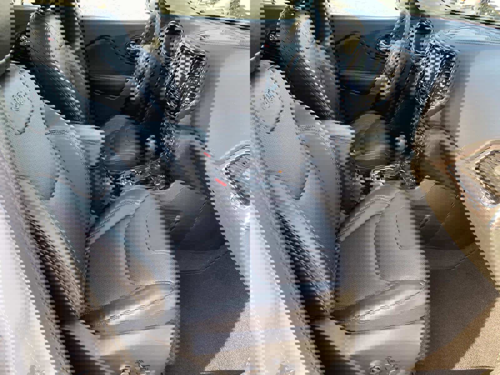 Certified 2022 Jeep Cherokee Limited image 26