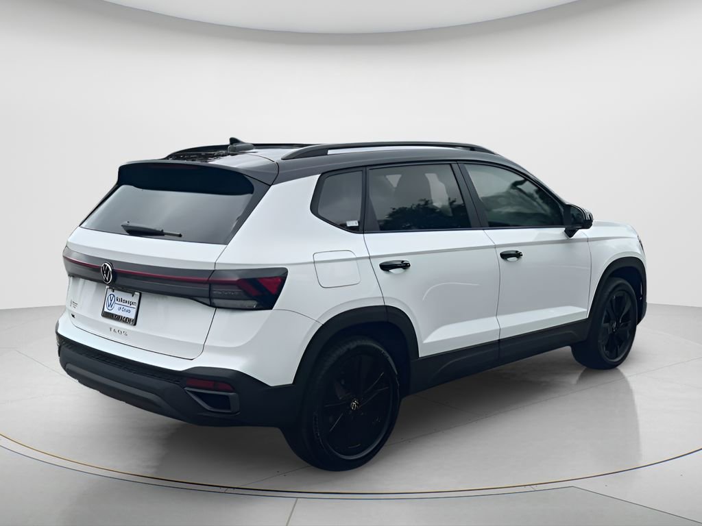 New 2026 Volkswagen Taos SE image 8
