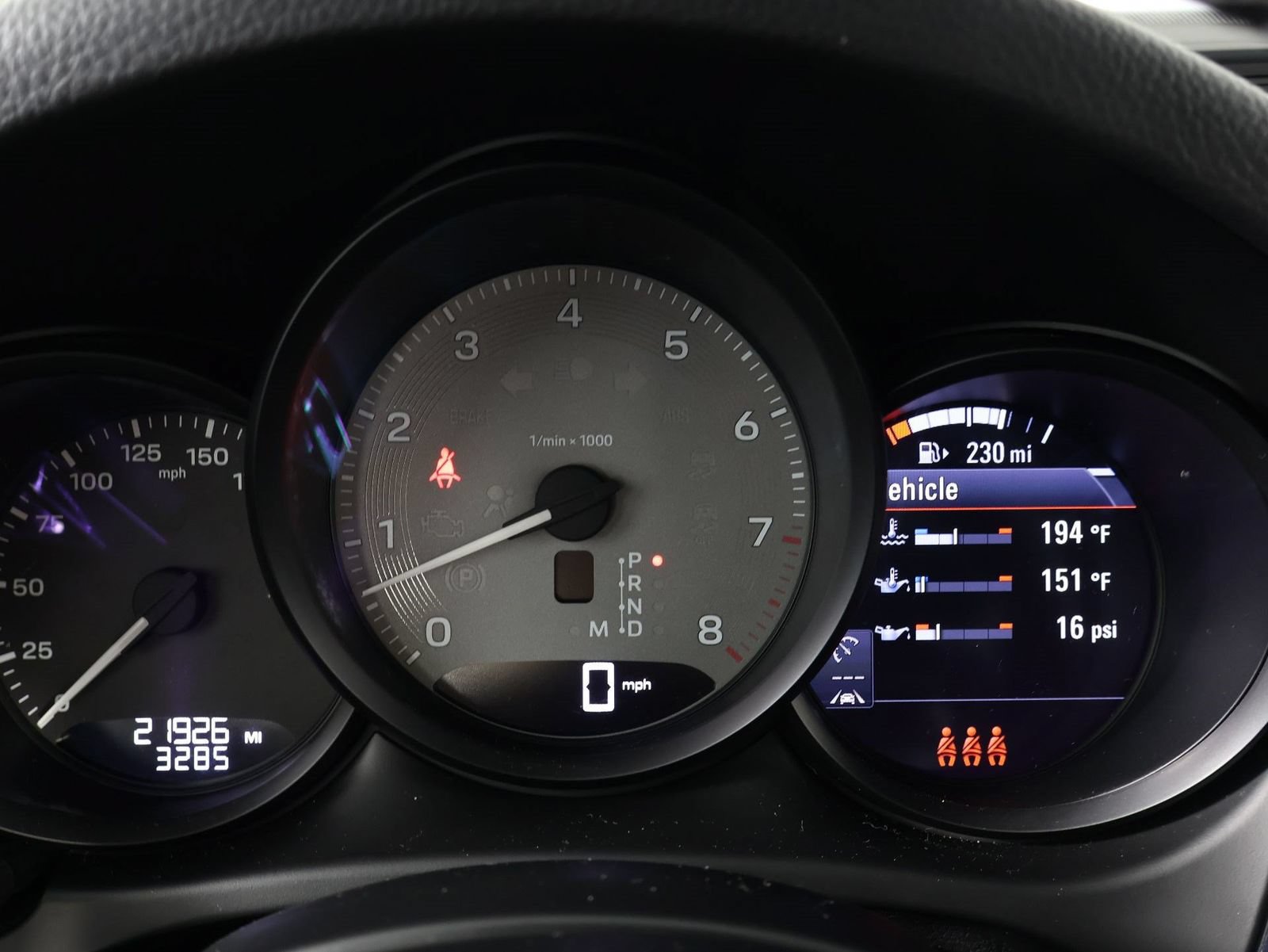Certified 2023 Porsche Macan S AWD/4WD image 16
