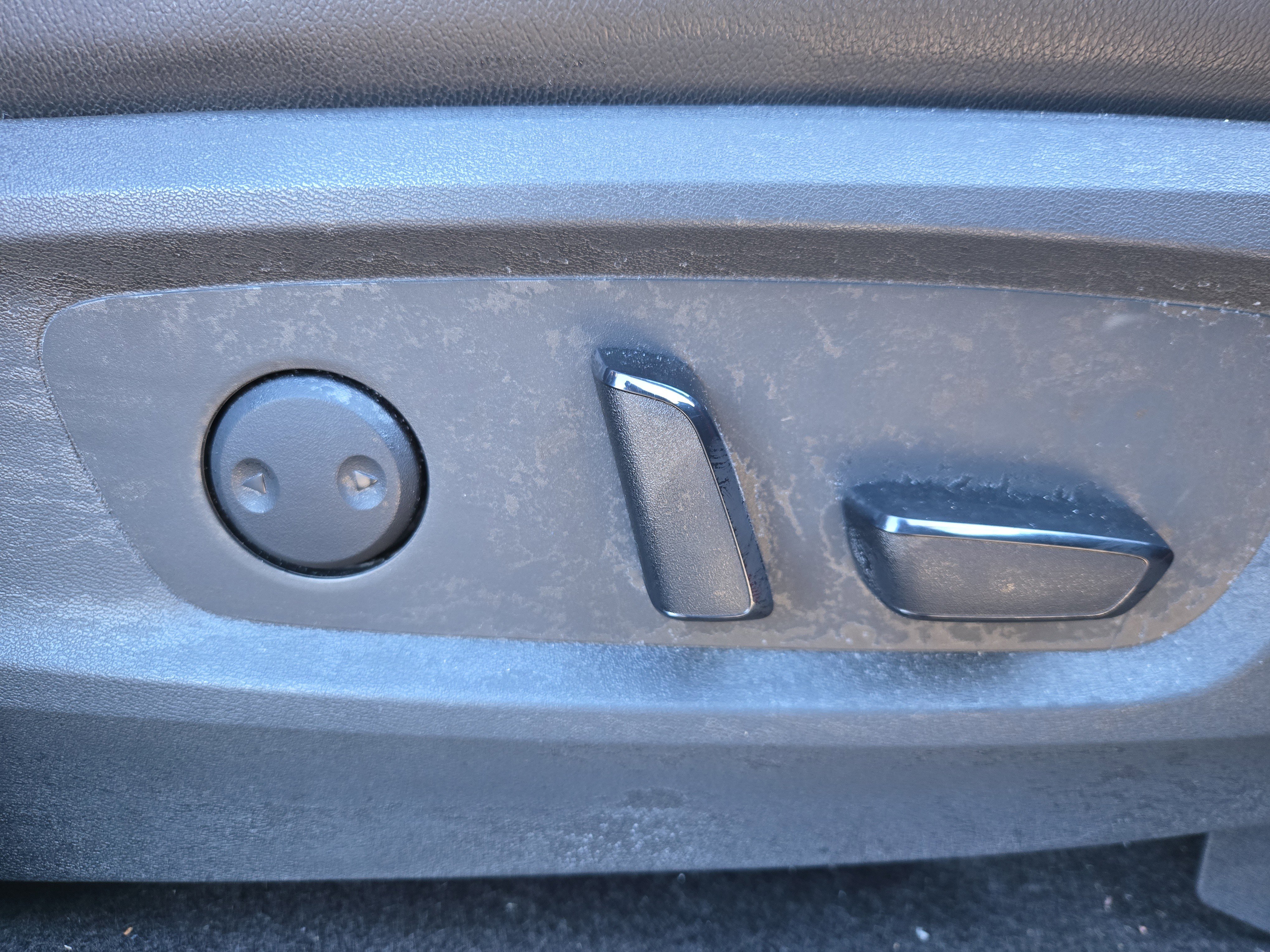 Used 2023 Nissan Pathfinder SL w/ SL Premium Package image 27