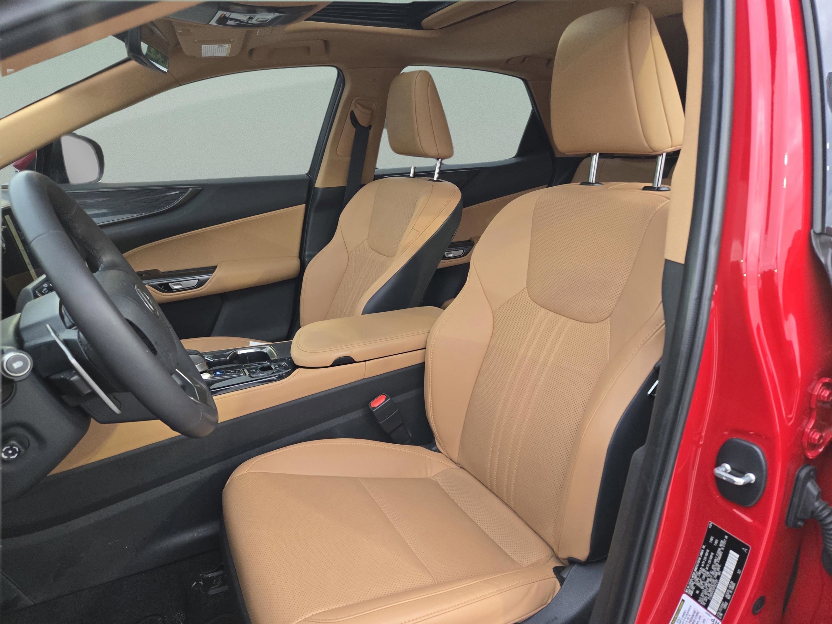 Used 2025 Lexus NX 250 FWD w/ Accessory Package (Z1) image 24