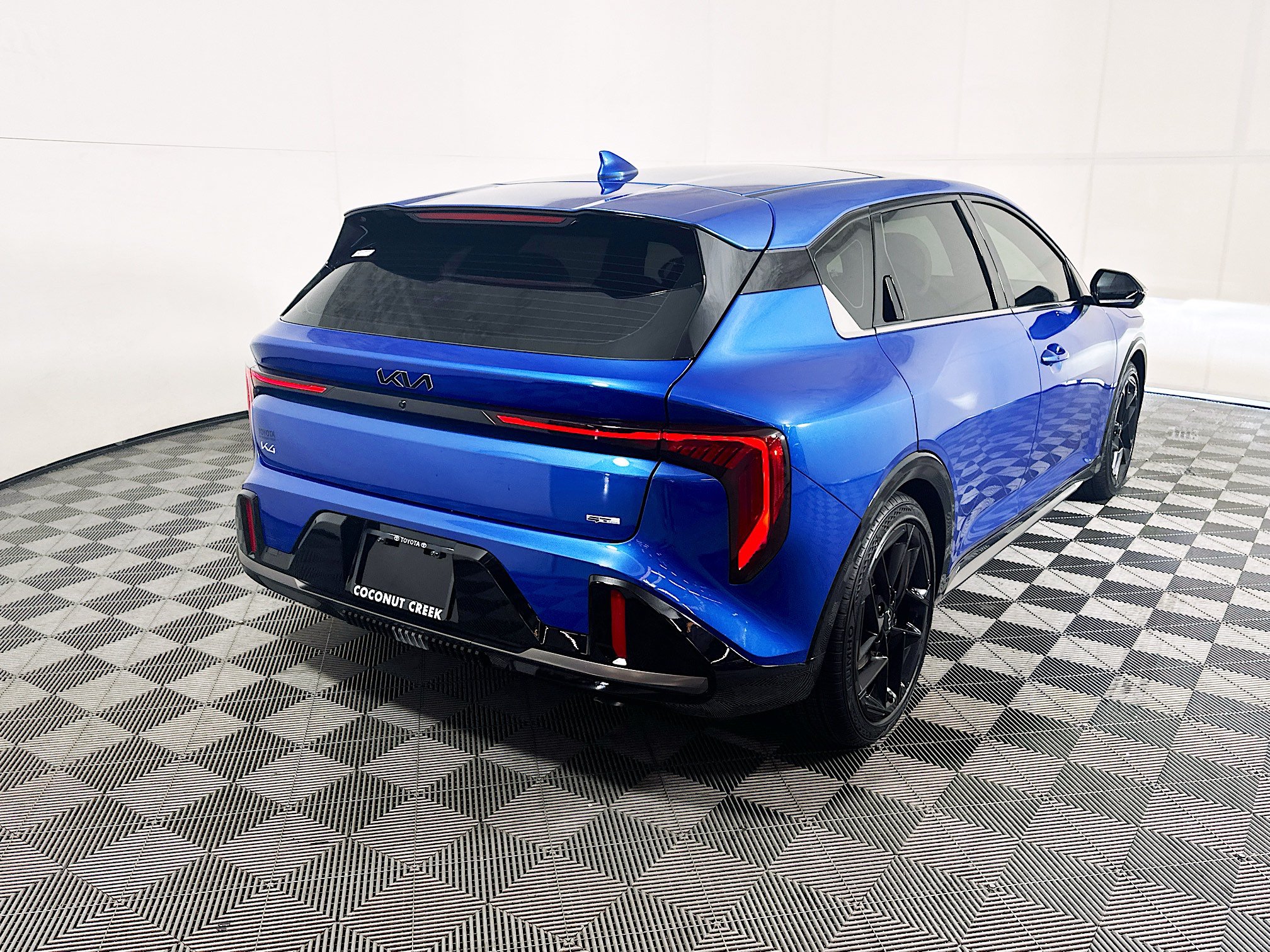 Used 2026 Kia K4 GT-Line Turbo FWD image 3