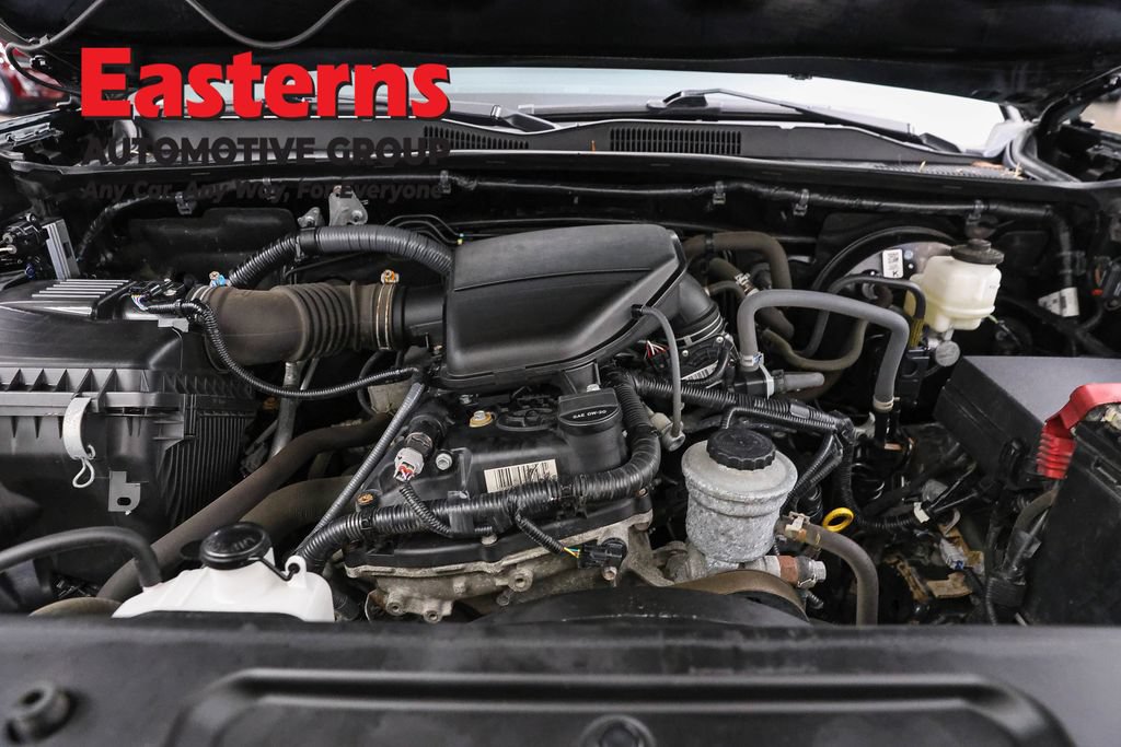 Used 2023 Toyota Tacoma SR AWD/4WD image 7