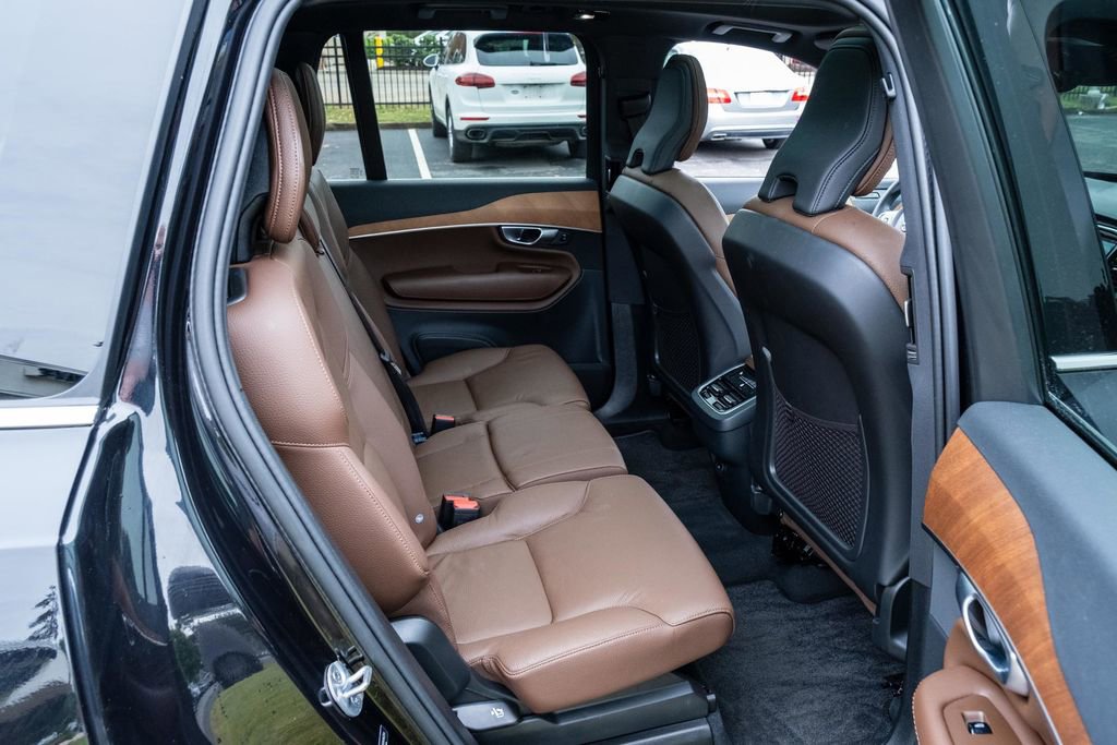 Used 2024 Volvo XC90 B6 Plus AWD/4WD image 34
