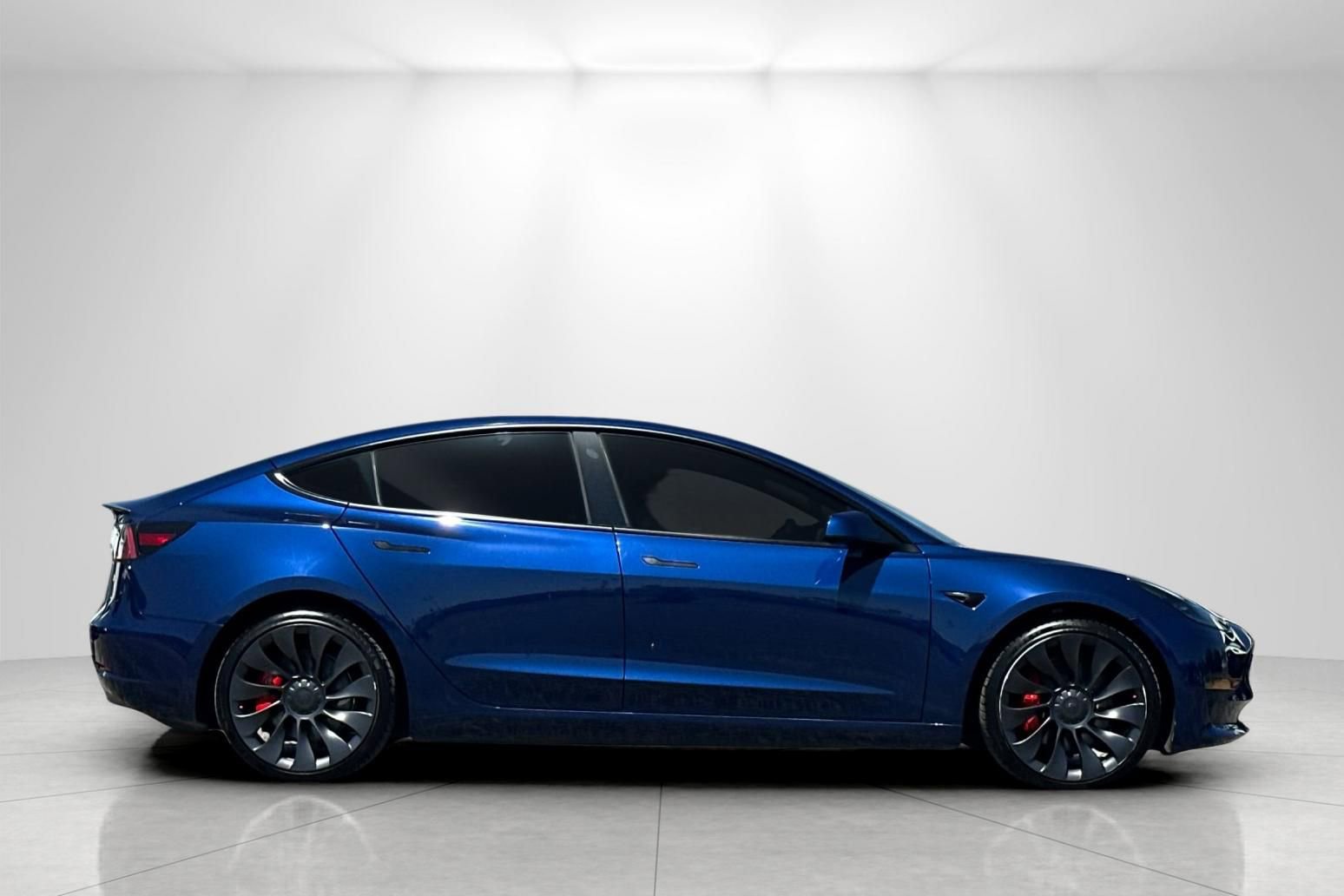 Used 2023 Tesla Model 3 Performance AWD/4WD image 2