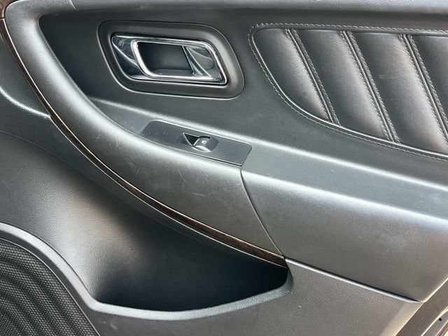 Used 2019 Ford Taurus Limited FWD image 20