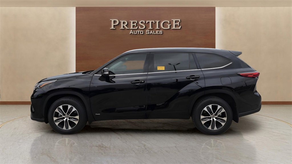 Used 2022 Toyota Highlander XLE