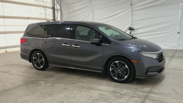 Used 2023 Honda Odyssey Elite image 2