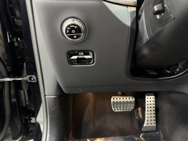 Certified 2025 Mercedes-Benz GLC 300 4MATIC image 29