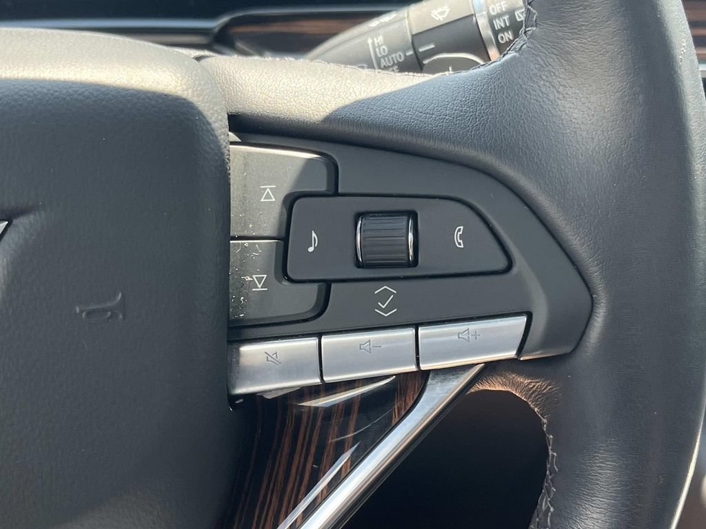 Certified 2024 Cadillac Escalade ESV Premium Luxury AWD/4WD image 46