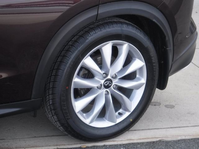 Used 2020 INFINITI QX50 Luxe w/ Navigation Package image 5