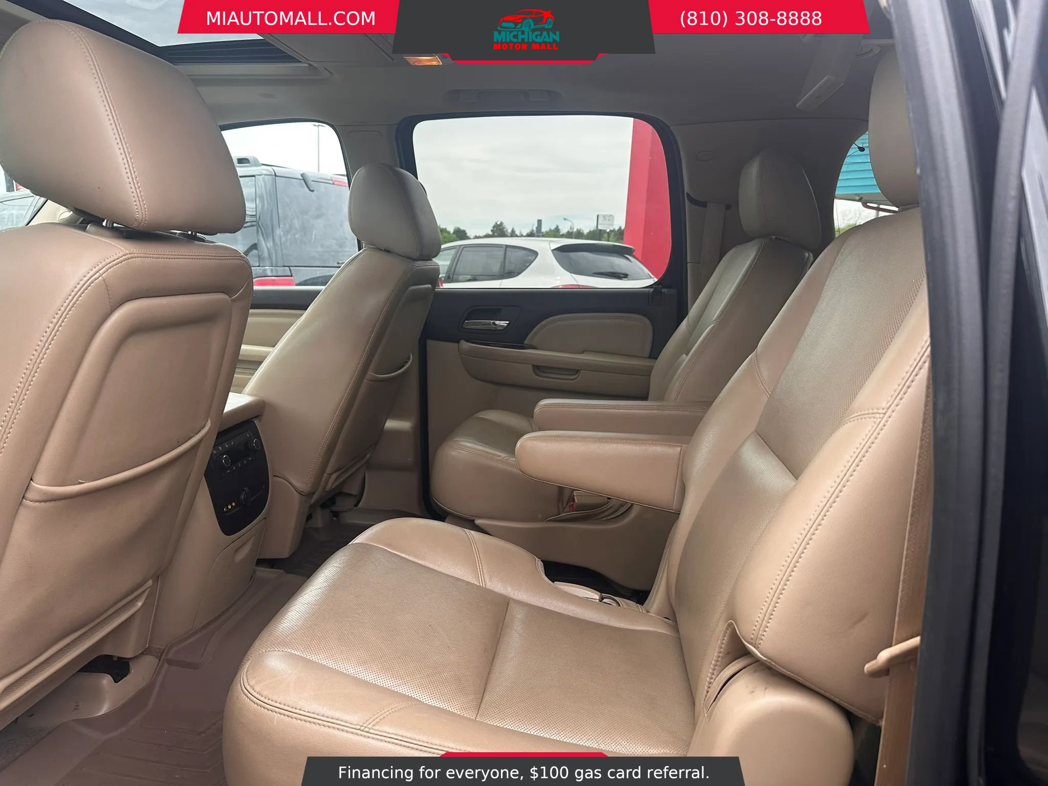 Used 2014 GMC Yukon XL Denali AWD/4WD image 21