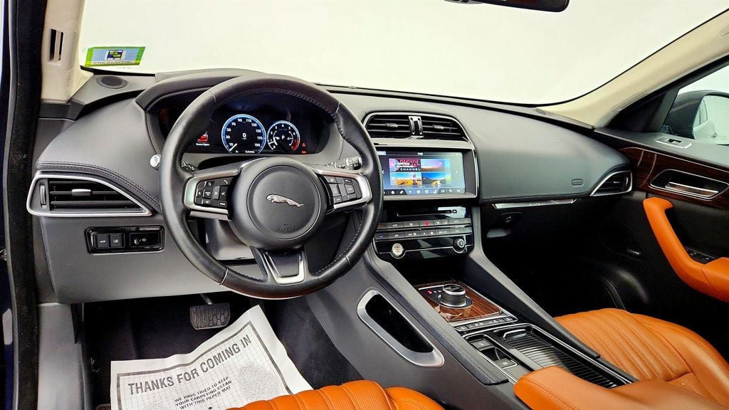 Used 2018 Jaguar F-PACE Portfolio AWD/4WD image 13
