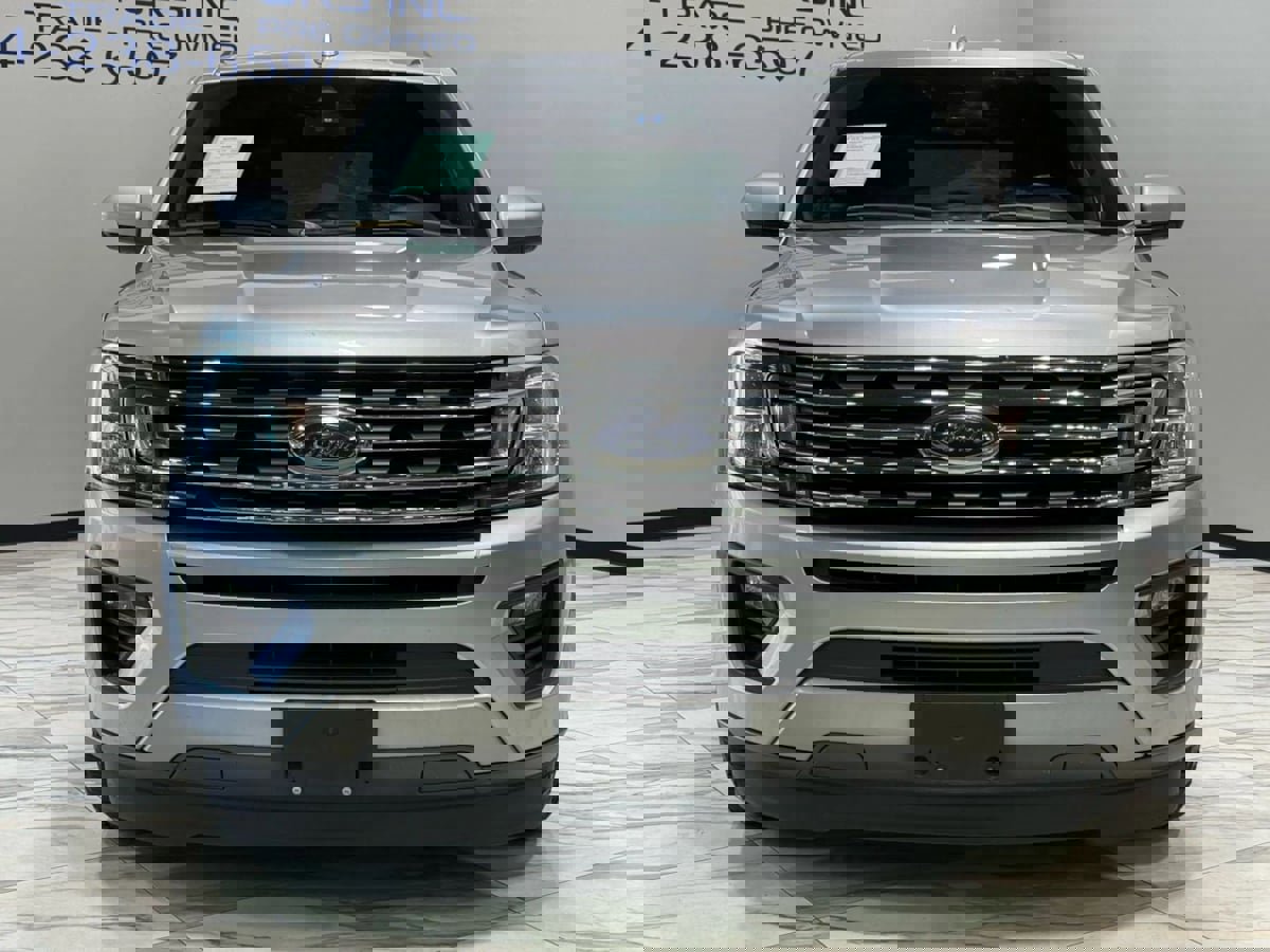 Used 2020 Ford Expedition XLT image 3