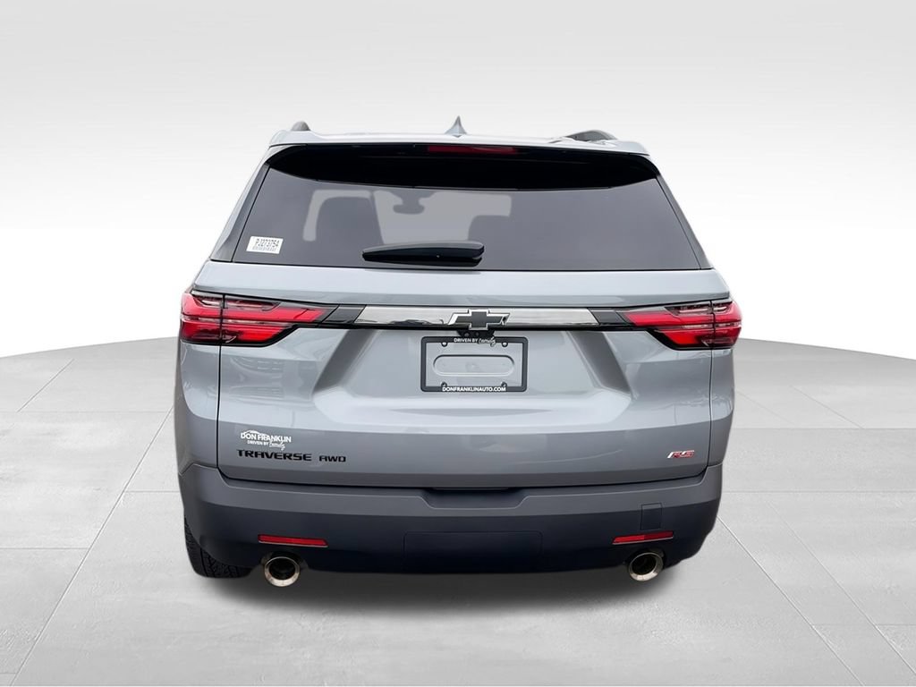 Used 2023 Chevrolet Traverse RS w/ LPO, Floor Liner Package AWD/4WD image 7