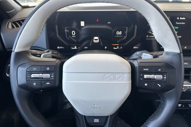 Used 2025 Kia K4 GT-Line w/ GT-Line Premium Package FWD image 23