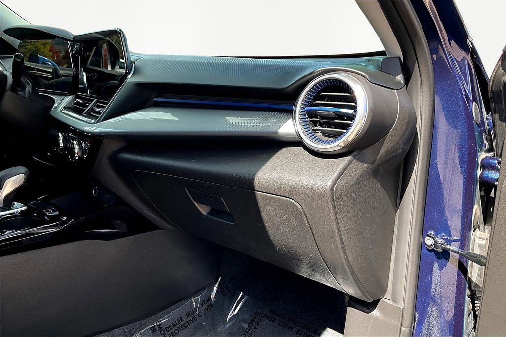 Used 2024 Chevrolet Trax LT w/ Driver Confidence Package image 16