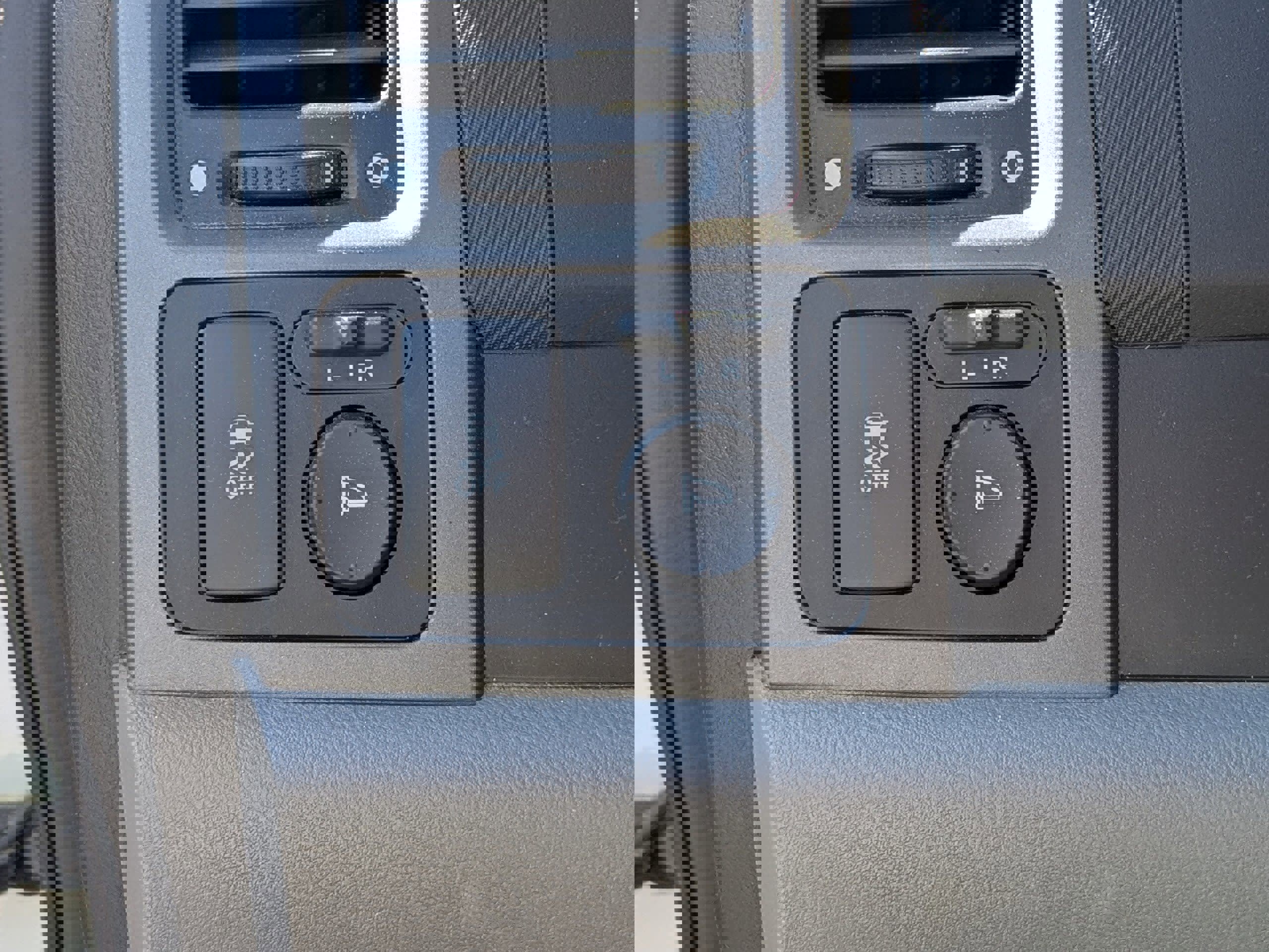 Used 2011 Honda CR-V EX-L image 19