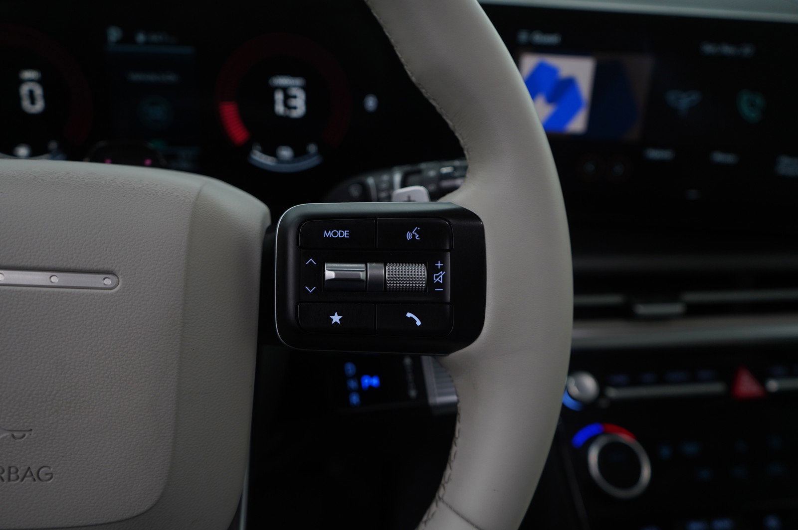 Used 2025 Hyundai Santa Fe SEL image 19