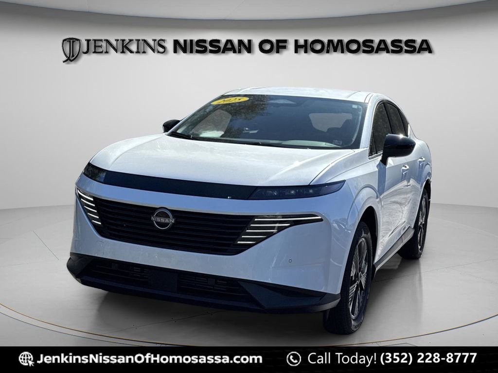 Used 2025 Nissan Murano SV image 11