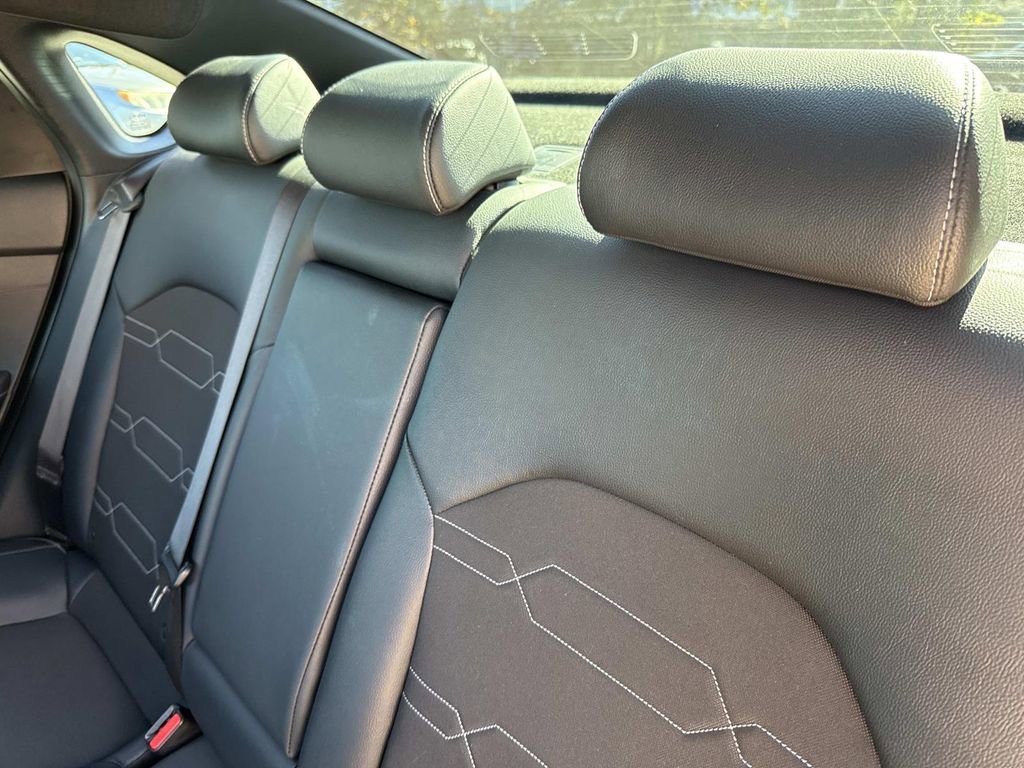 Used 2024 Kia Forte GT-Line image 15