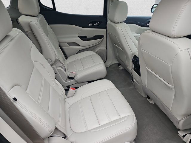 Used 2023 GMC Acadia Denali w/ Denali Ultimate Package image 11