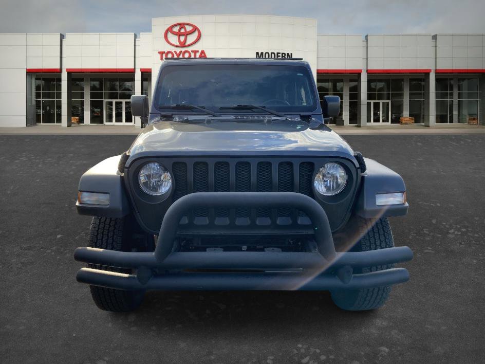 Used 2018 Jeep Wrangler Sport S image 2