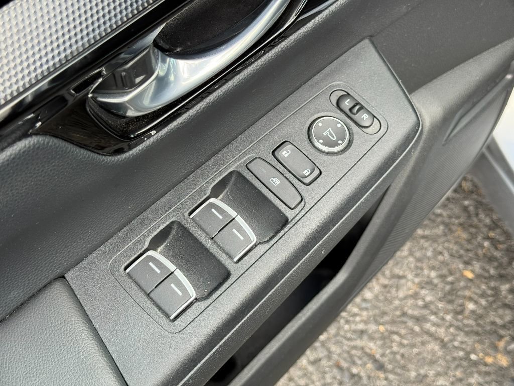 Used 2023 Honda CR-V Sport Touring image 23