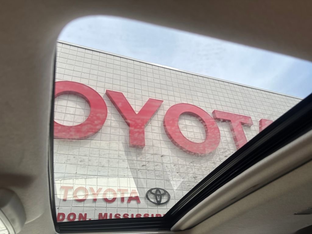 Used 2020 Toyota 4Runner Limited image 18