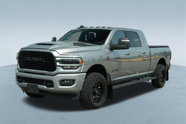 Used 2024 RAM 3500 Laramie w/ Night Edition AWD/4WD image 3