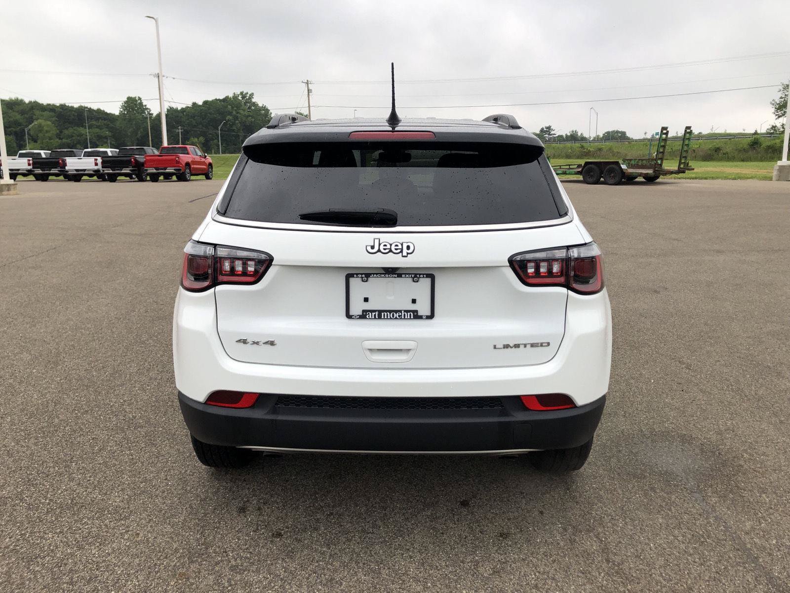 Used 2023 Jeep Compass Limited AWD/4WD image 4