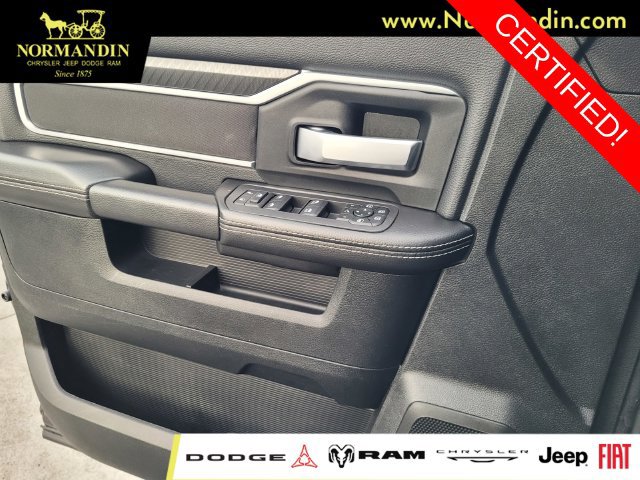 Certified 2025 RAM 2500 Big Horn AWD/4WD image 15