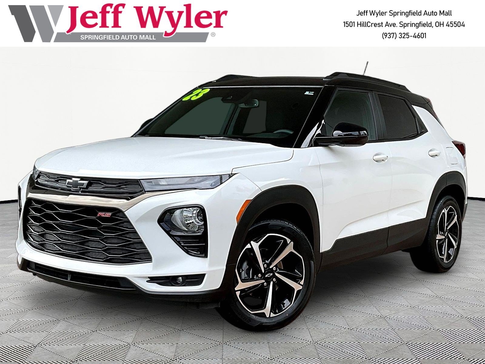 Used 2023 Chevrolet TrailBlazer RS w/ Sun and Liftgate Package AWD/4WD image 1