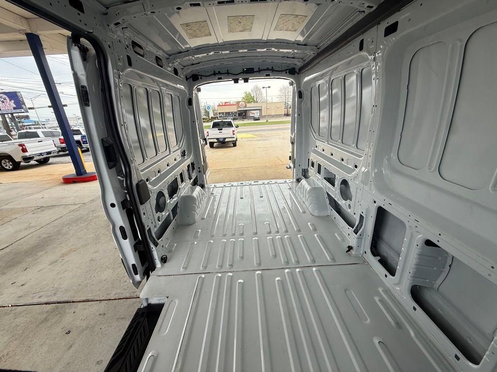 Used 2025 Ford Transit 250 148 Medium Roof image 37
