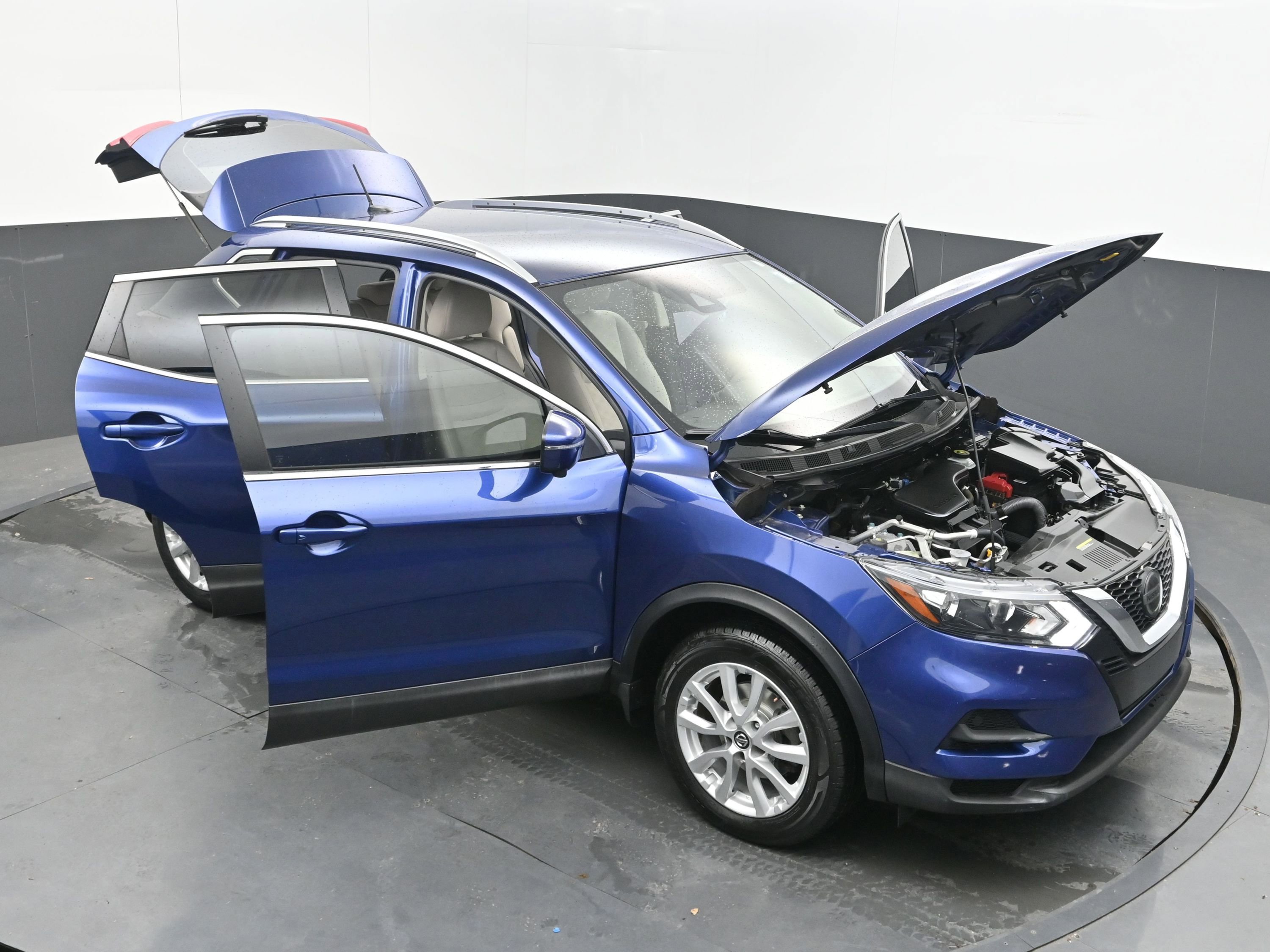 Used 2020 Nissan Rogue Sport SV FWD image 38