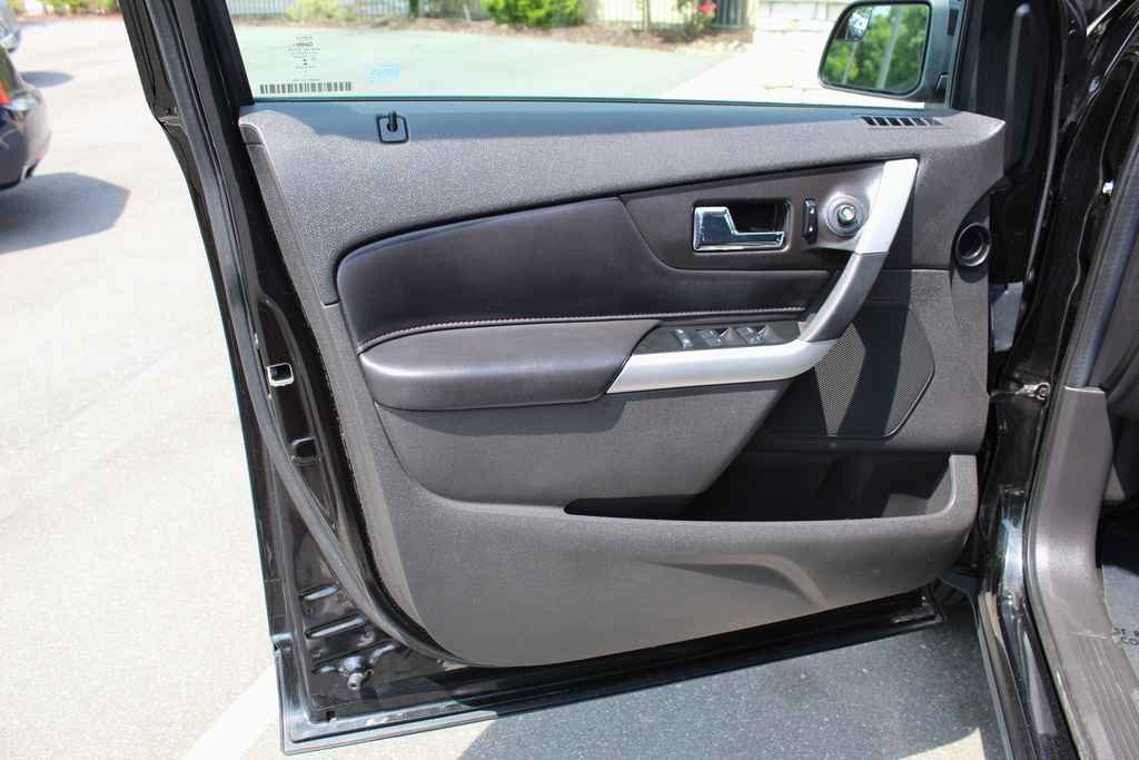 Used 2013 Ford Edge SEL AWD/4WD image 11