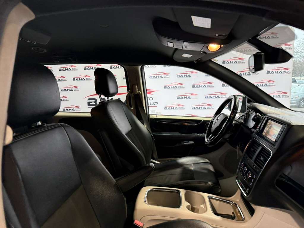Used 2019 Dodge Grand Caravan SXT FWD image 43