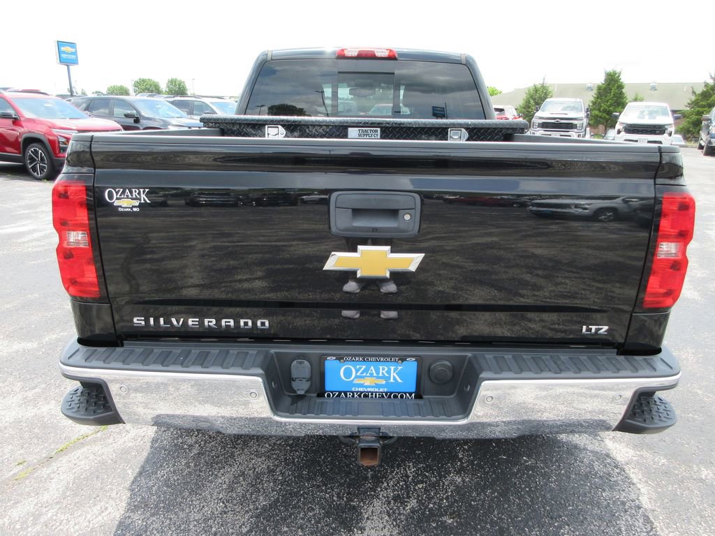 Used 2015 Chevrolet Silverado 1500 LTZ Z71 w/ LTZ Plus Package AWD/4WD image 4