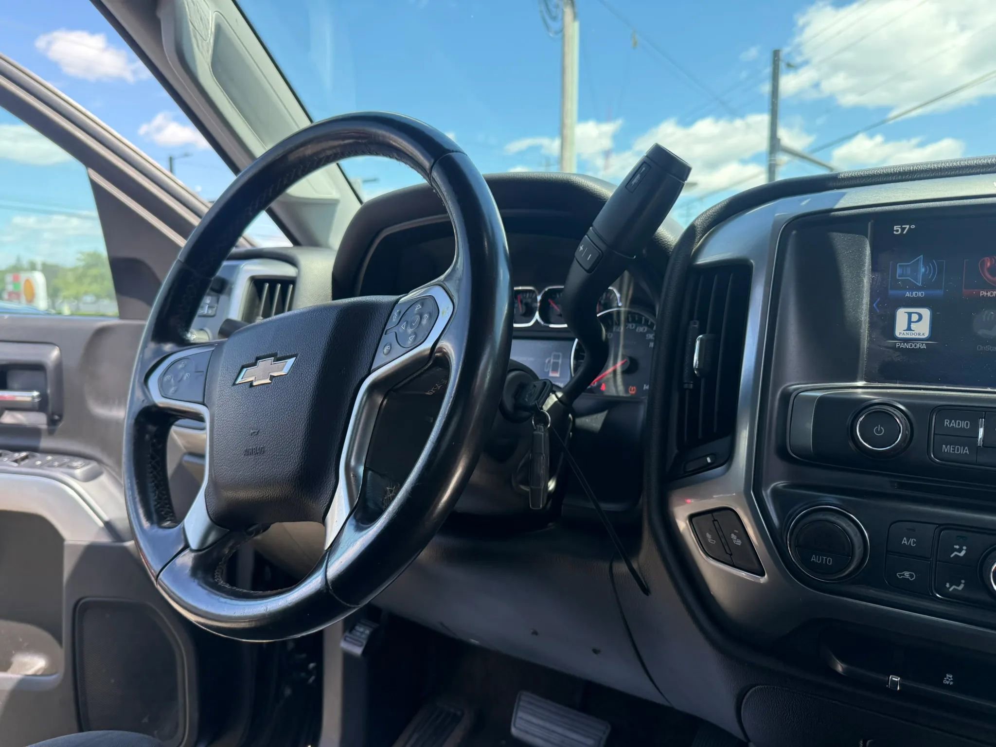 Used 2015 Chevrolet Silverado 2500 LT w/ LT Convenience Package AWD/4WD image 24
